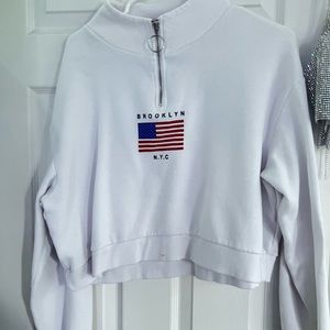 Rare Brandy Melville crop sweater USA